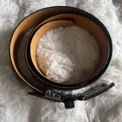 こげ茶色のレザーベルト 5穴 調整可能　本革MADE IN ITALY