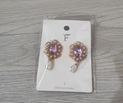 パール付きビジューピアス