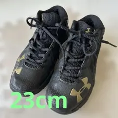 バスケットシューズ　アンダーアーマー　23cm