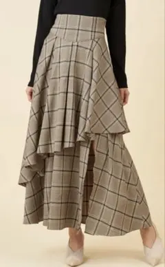 チェックのロングフレアスカート