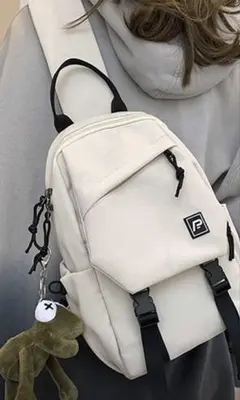 NANEA ダブルベルトボディバッグ　リュック ホワイト