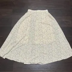 HusHusH 小花柄 ロングフレアスカート 後ろゴム ベージュ Lサイズ タグ