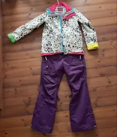 ESTIVO スノーボードウェアセット（ドット柄）