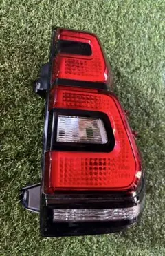 デリカD5前期LEDテール（純正加工品）&JAOS カバー デリカD5 デリカD5前期LEDテール（純正加工品）&JAOS カバー デリカD5 - メルカリ