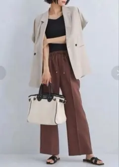 グリーンレーベルリラクシング　結論シリーズ　ニーハイフレアパンツ　ブラウン　新品