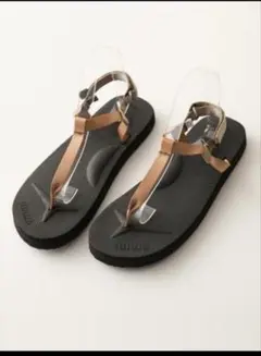 emmi SUICOKE コラボ トングサンダルのサムネイル