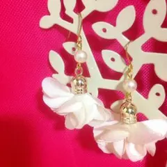 【送料無料】No.38 お花のパールピアス