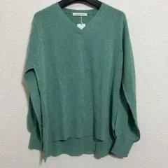 未使用　BITTOKO グリーン Vネックセーター 38