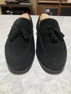 美品 Berwick1707 タッセルローファー ブラックスエード 38のサムネイル