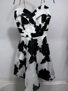 花柄フレアドレス ストラップ付き　キャバクラ