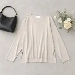 【OPAQUE.CLIP】Vネックニット M ベージュ ゆったり 綿混 長袖