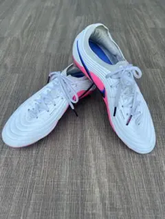 美品NIKE TIEMPO マエストロエリート　24.5㎝のサムネイル