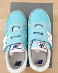 ニューバランス　21.5センチ