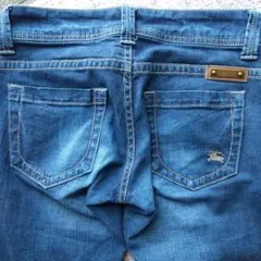 Burberry Blue Label ダークブルーデニム