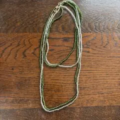 ビーズネックレス