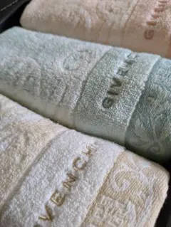 GIVENCHY タオルセット 3枚 ベージュ ミント ピンク