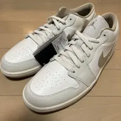 ブ*ル様 ナイキ　ウィメンズエアジョーダン1 low
