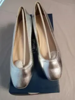 【美品】シルバー パンプス24.5cm