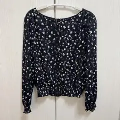 UNTITLED 長袖ブラウス　花柄　XSのサムネイル