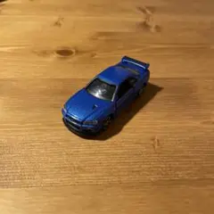 トミカプレミアム　日産　スカイライン　GT-R V-spec2 Nur