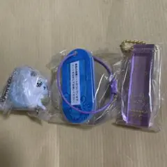 ちいかわ ホテルのキーホルダー アクリルネームタグ つなげてますこっと モモンガ