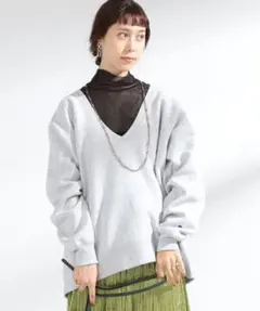 Champion × Ray BEAMS ■別注 Vネック スウェット