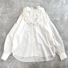 ⭐️現行品⭐️IENA LA BOUCLE イエナ フリルカラー　シャツブラウスのサムネイル