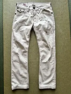 true religion スワロフスキー デニム 白 - メルカリ
