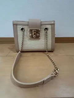 【新春セールお値下げ中‼︎】CECIL McBEEクロコダイル風 ショルダーバッグ