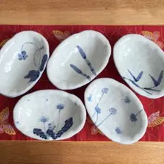 【未使用品】有田焼　波佐見　染付楕円皿揃　絵変わり　〜野草花〜　5客セット