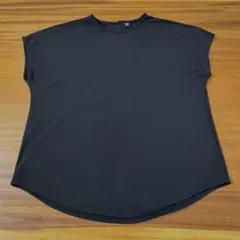 UNIQLO クレープジャージーフレンチスリーブ　XL ブラックのサムネイル
