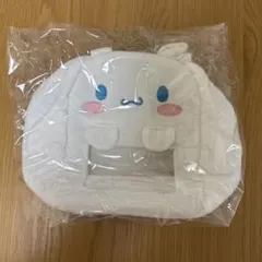 シナモロール　サンリオキャラクターズ　窓付きふわふわバッグ