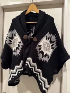 可愛い 暖かい 綺麗 ポンチョ風 ケープ風 セーター アウター 袖ありMサイズ