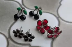 ピアスまとめ売り 花(レッド/ブラック) ブラックチェリー ３種類