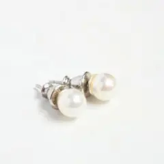 MONET モネ フェイクパール ピアス 5.5mm 小ぶりのサムネイル