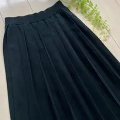 【UNIQLO 】プリーツニットスカート ✨モスグリーンミモレ丈 上品M