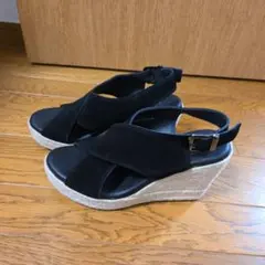 アンコキーヌ　サンダルのサムネイル