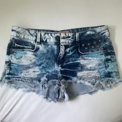 ショートパンツ　ショーパン　ダメージ　フリンジ　スタッズ　短め　S　ベルシュカ