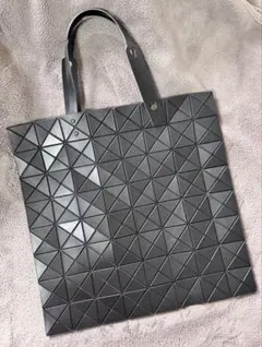 BAO BAO ISSEY MIYAKE トートバッグ マットブラックのサムネイル