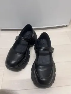 厚底ローファー