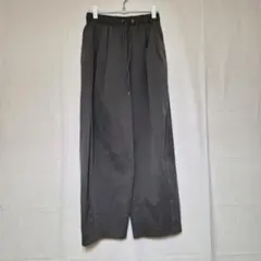 GU バレルレッグプルオンパンツ　Mサイズ　オリーブ