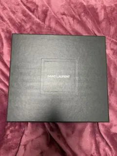 【12/20で掲載終了】SAINT LAURENT ギフトボックス ブランド