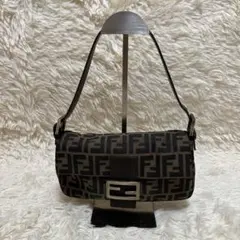 FENDI フェンディマンマバケット ズッカ柄 ハンドバッグ　ショルダーバッグ