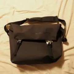 Item thumbnail for item 6b8d8a7d-3b3f-4004-b5f6-79b0e36153bb