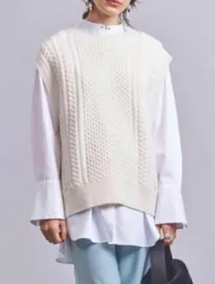 UNITED ARROWS UWSCケーブルニットベスト