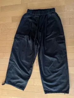 ブラックカーゴパンツ ゴムウエスト