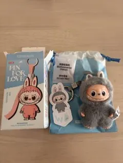 正規品 ラブブ LABUBU PIN FOR LOVE イニシャル W