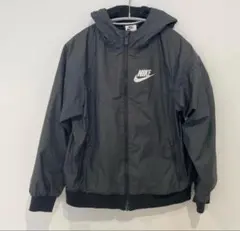 NIKE フード付きジャンパー　140〜150