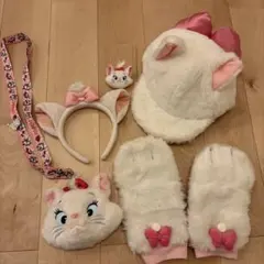 マリーちゃん 帽子 カチューシャ 手袋 ピンバッチ パスケース セット