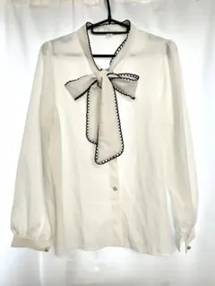 shein ホワイトリボン付き長袖ブラウス